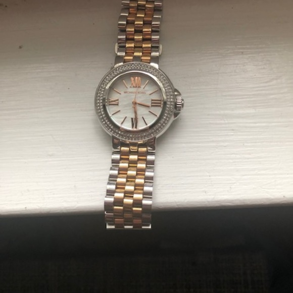 Michael Kors Studded Watch - Picture 4 of 5